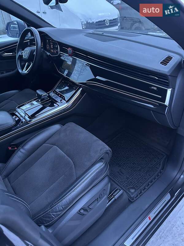Позашляховик / Кросовер Audi Q8 2018 в Теофіполі фото 15 Позашляховик / Кросовер Audi Q8 2018 в Теофіполі