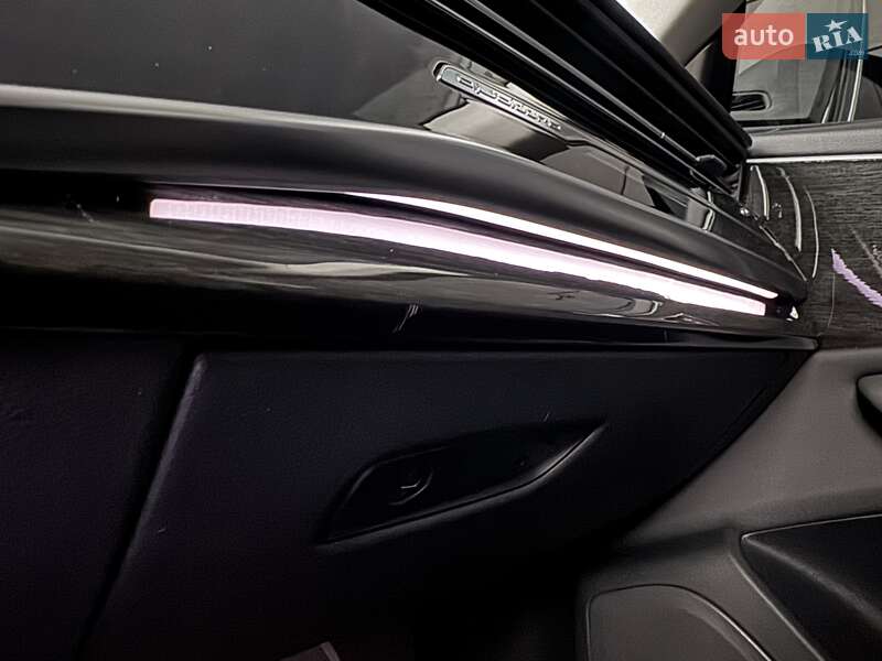 Внедорожник / Кроссовер Audi Q8 2018 в Тернополе фото 9 Внедорожник / Кроссовер Audi Q8 2018 в Тернополе