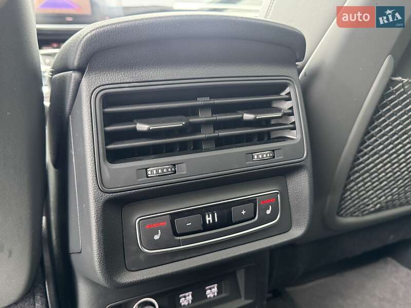 Внедорожник / Кроссовер Audi Q8 2018 в Тернополе фото 37 Внедорожник / Кроссовер Audi Q8 2018 в Тернополе