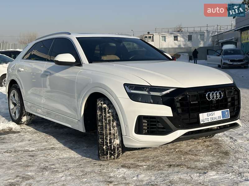 Внедорожник / Кроссовер Audi Q8 2021 в Киеве фото 4 Внедорожник / Кроссовер Audi Q8 2021 в Киеве