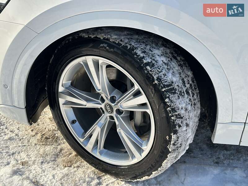 Внедорожник / Кроссовер Audi Q8 2021 в Киеве фото 13 Внедорожник / Кроссовер Audi Q8 2021 в Киеве