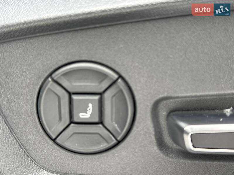 Внедорожник / Кроссовер Audi Q8 2018 в Киеве фото 20 Внедорожник / Кроссовер Audi Q8 2018 в Киеве