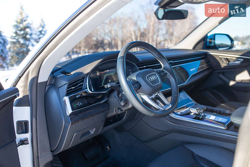 Позашляховик / Кросовер Audi Q8 2022 в Житомирі фото 35 Позашляховик / Кросовер Audi Q8 2022 в Житомирі