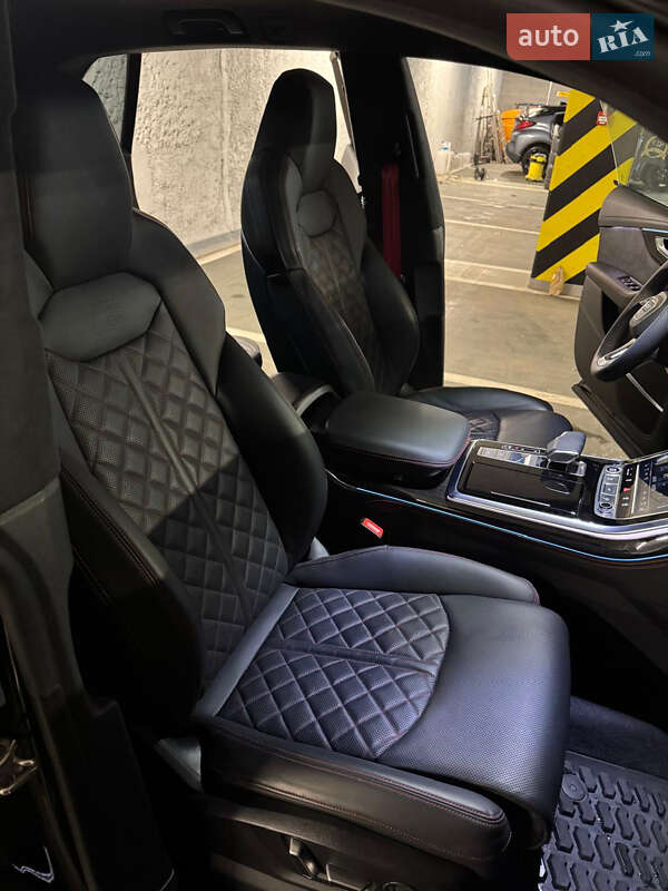 Позашляховик / Кросовер Audi Q8 2024 в Києві фото 10 Позашляховик / Кросовер Audi Q8 2024 в Києві