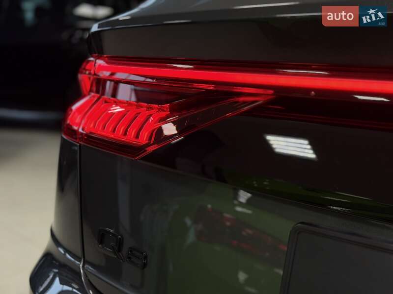 Внедорожник / Кроссовер Audi Q8 2020 в Тернополе