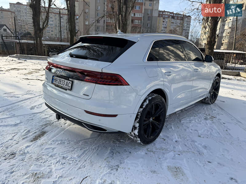 Позашляховик / Кросовер Audi Q8 2019 в Одесі фото 16 Позашляховик / Кросовер Audi Q8 2019 в Одесі
