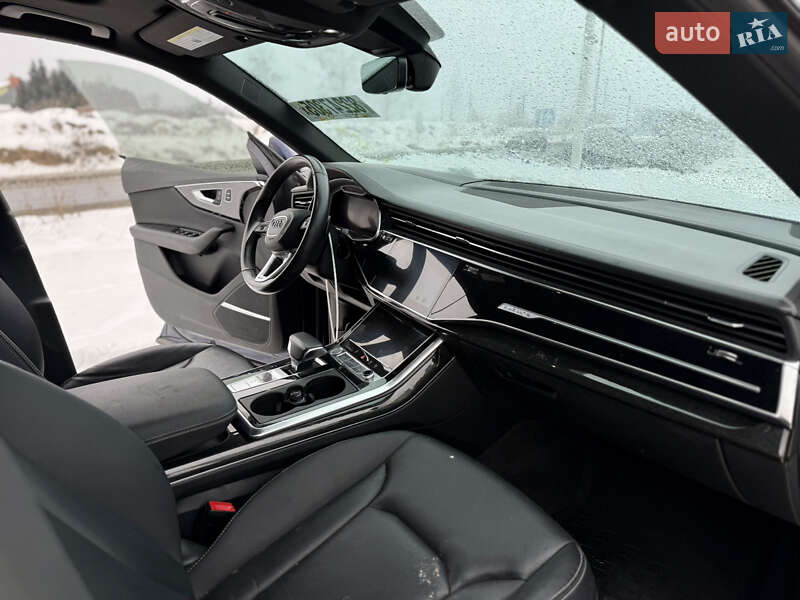 Внедорожник / Кроссовер Audi Q8 2019 в Львове