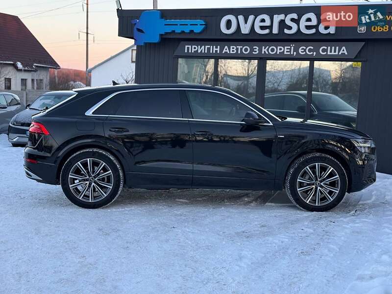 Внедорожник / Кроссовер Audi Q8 2022 в Хмельницком