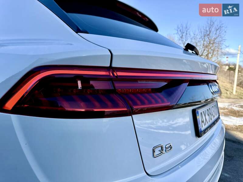 Позашляховик / Кросовер Audi Q8 2022 в Одесі