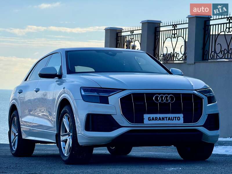 Позашляховик / Кросовер Audi Q8 2022 в Одесі