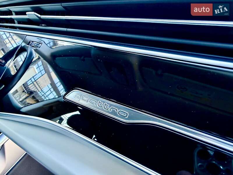 Позашляховик / Кросовер Audi Q8 2022 в Одесі