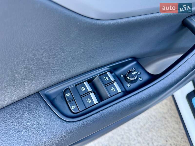 Позашляховик / Кросовер Audi Q8 2022 в Одесі