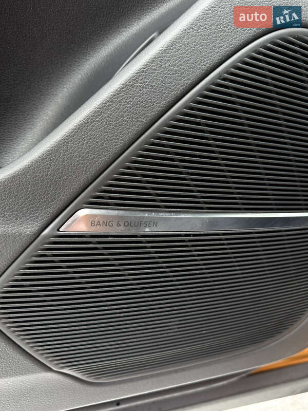 Внедорожник / Кроссовер Audi Q8 2020 в Черновцах