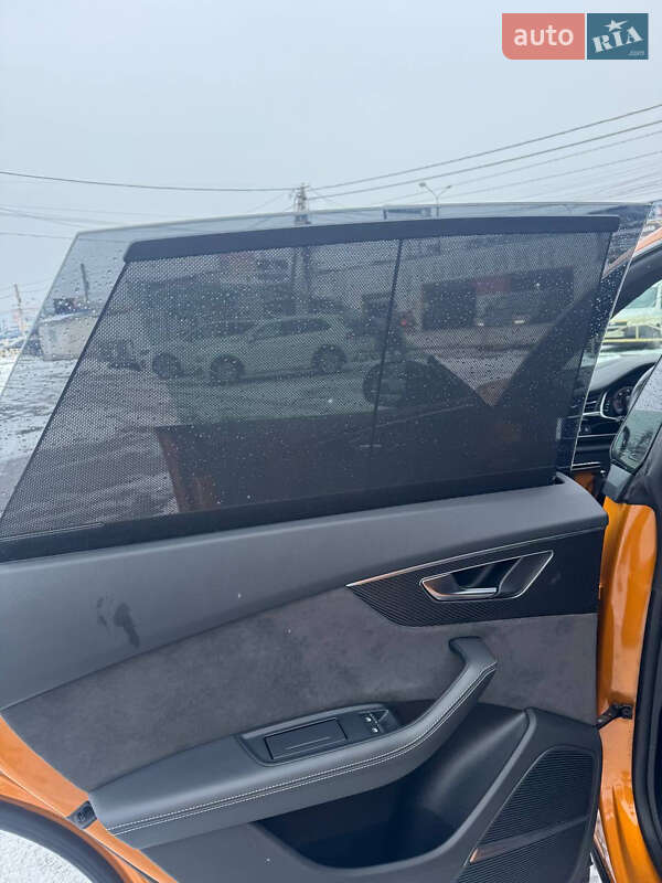 Внедорожник / Кроссовер Audi Q8 2020 в Черновцах