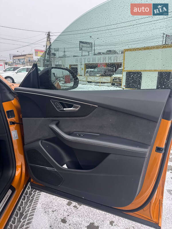 Внедорожник / Кроссовер Audi Q8 2020 в Черновцах