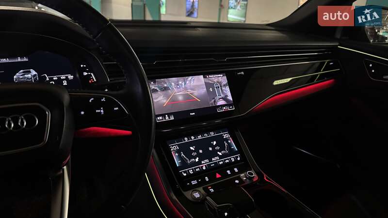 Позашляховик / Кросовер Audi Q8 2020 в Києві