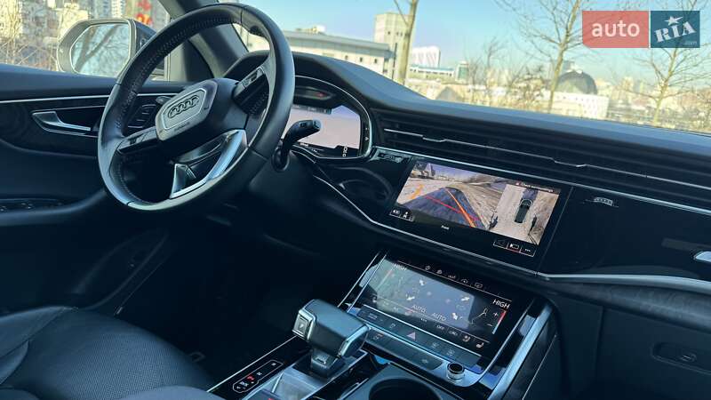 Позашляховик / Кросовер Audi Q8 2020 в Києві