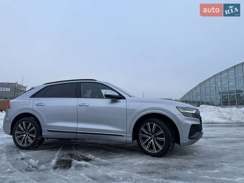 Позашляховик / Кросовер Audi Q8 2019 в Києві фото 6 Позашляховик / Кросовер Audi Q8 2019 в Києві