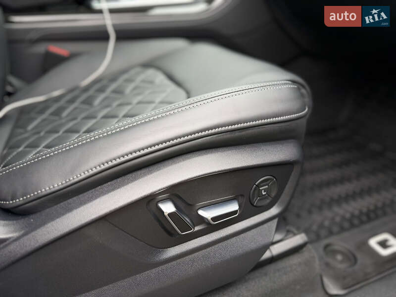 Позашляховик / Кросовер Audi Q8 2024 в Львові фото 43 Позашляховик / Кросовер Audi Q8 2024 в Львові