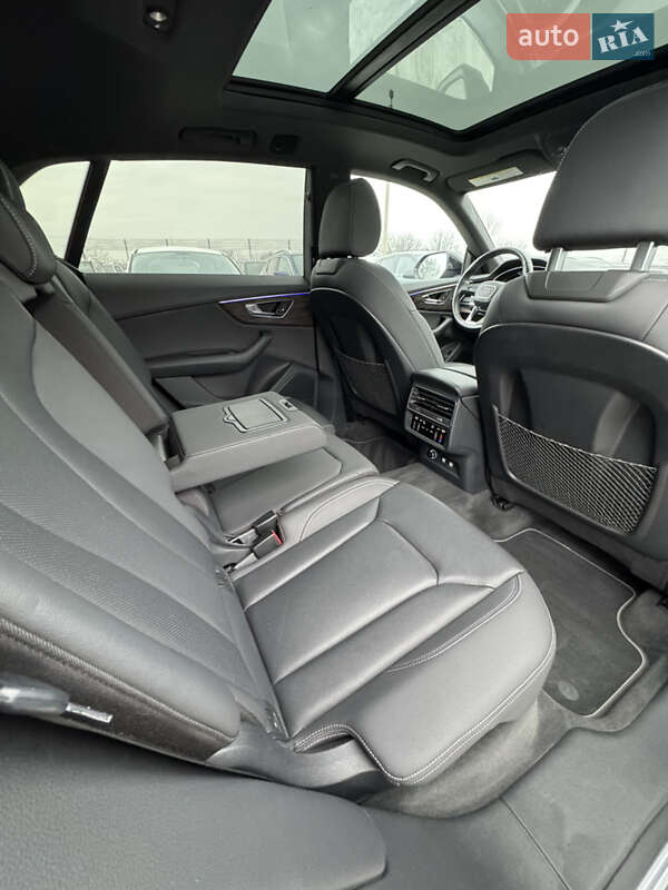 Позашляховик / Кросовер Audi Q8 2019 в Івано-Франківську фото 43 Позашляховик / Кросовер Audi Q8 2019 в Івано-Франківську