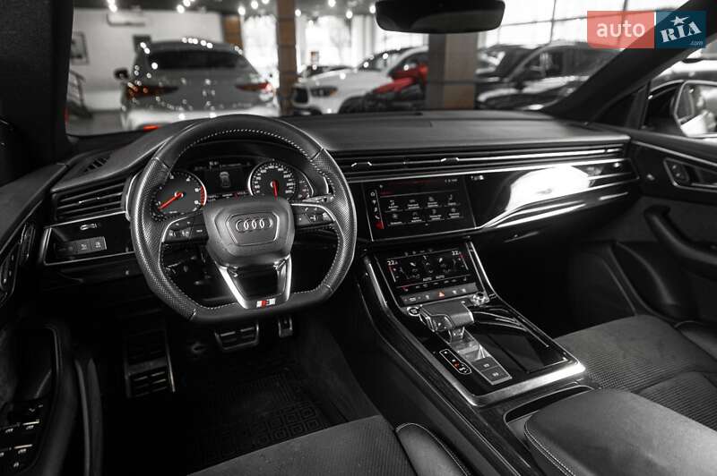Позашляховик / Кросовер Audi Q8 2020 в Одесі