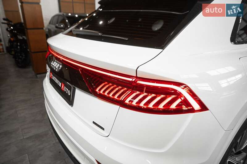 Позашляховик / Кросовер Audi Q8 2020 в Одесі