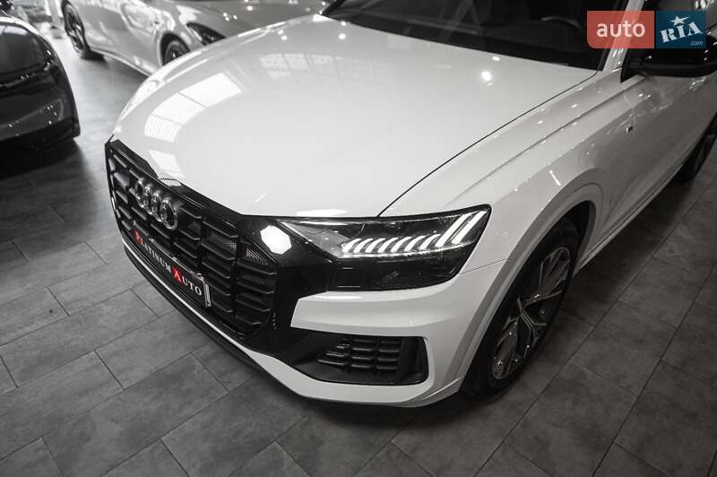 Позашляховик / Кросовер Audi Q8 2020 в Одесі