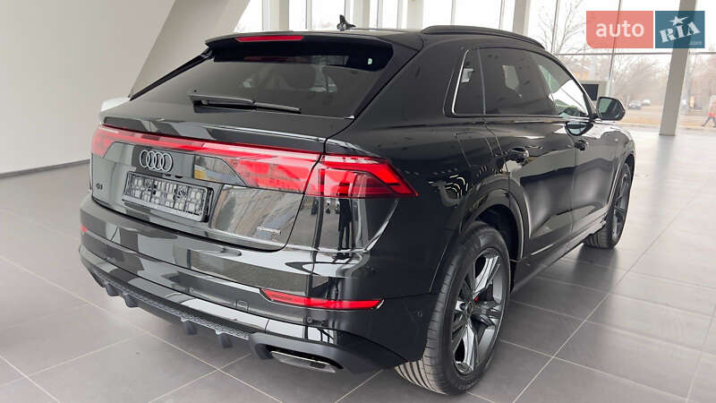 Внедорожник / Кроссовер Audi Q8 2025 в Киеве