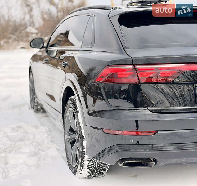 Внедорожник / Кроссовер Audi Q8 2024 в Киеве