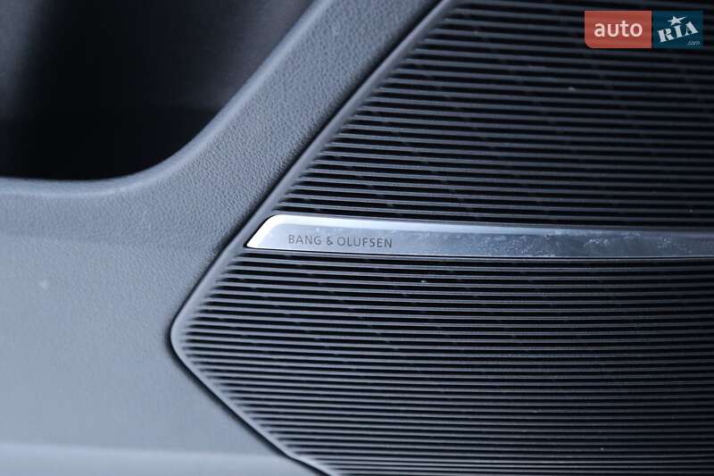 Внедорожник / Кроссовер Audi Q8 2019 в Киеве фото 36 Внедорожник / Кроссовер Audi Q8 2019 в Киеве
