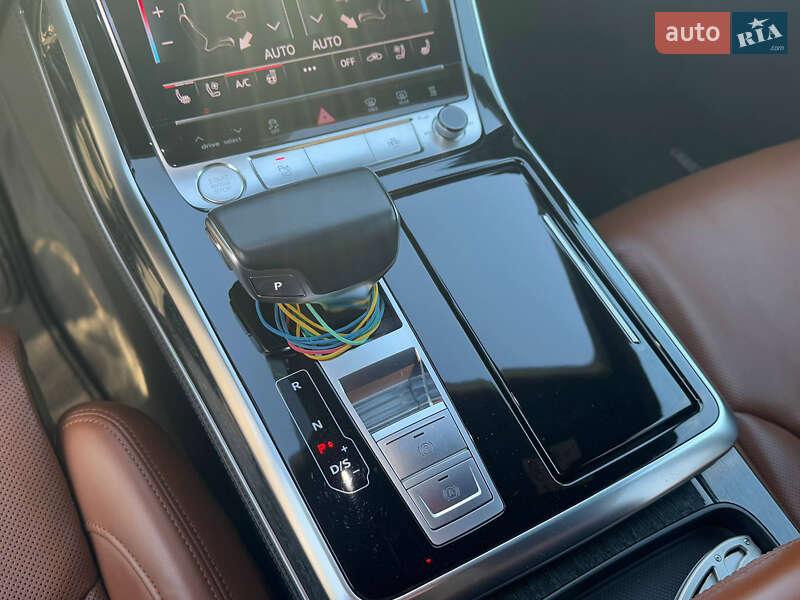 Позашляховик / Кросовер Audi Q8 2018 в Києві фото 30 Позашляховик / Кросовер Audi Q8 2018 в Києві