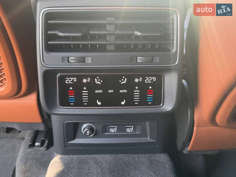 Позашляховик / Кросовер Audi Q8 2018 в Києві фото 35 Позашляховик / Кросовер Audi Q8 2018 в Києві