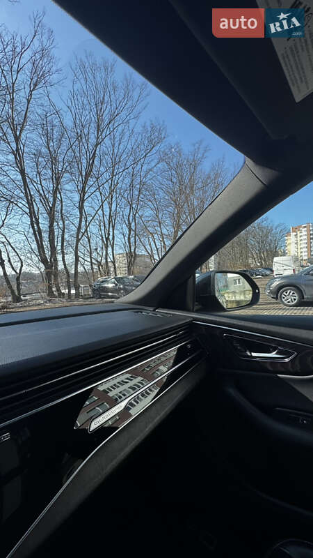 Внедорожник / Кроссовер Audi Q8 2018 в Львове