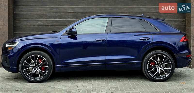 Позашляховик / Кросовер Audi Q8 2018 в Миколаєві