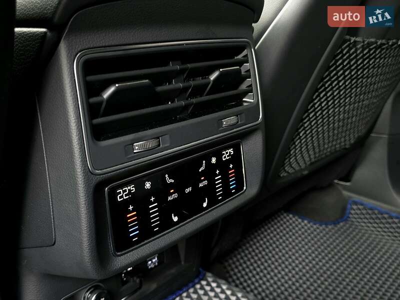 Позашляховик / Кросовер Audi Q8 2018 в Миколаєві