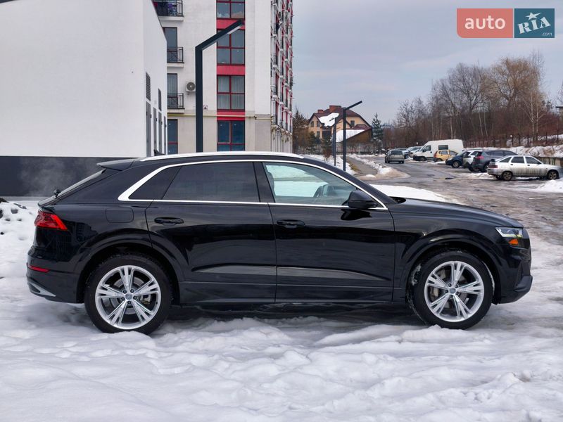 Внедорожник / Кроссовер Audi Q8 2019 в Ивано-Франковске