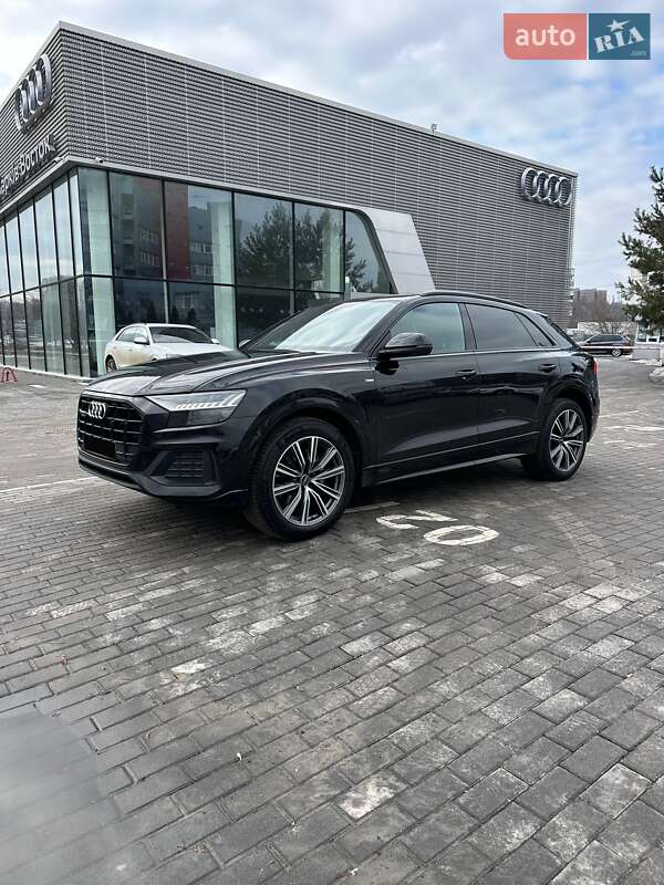 Audi Q8 2022