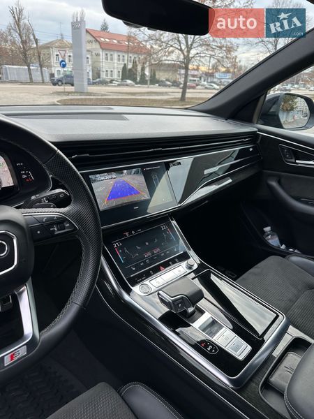 Внедорожник / Кроссовер Audi Q8 2022 в Харькове