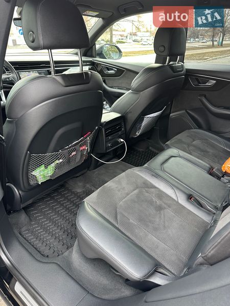 Внедорожник / Кроссовер Audi Q8 2022 в Харькове