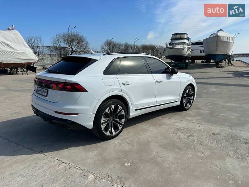 Внедорожник / Кроссовер Audi Q8 2024 в Одессе