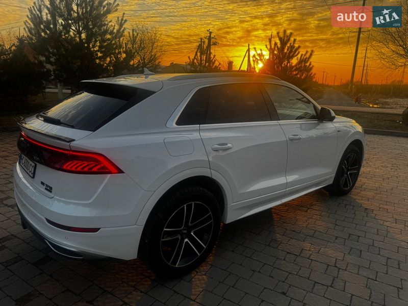 Внедорожник / Кроссовер Audi Q8 2018 в Львове