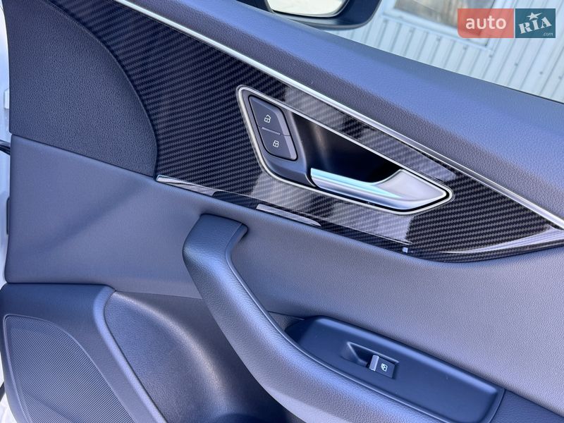 Внедорожник / Кроссовер Audi Q8 2023 в Виннице