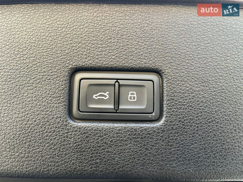 Позашляховик / Кросовер Audi Q8 2018 в Львові