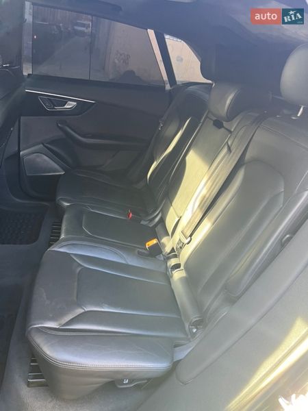 Позашляховик / Кросовер Audi Q8 2018 в Львові