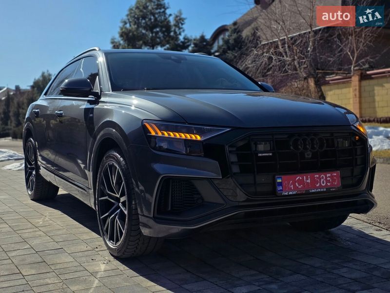 Внедорожник / Кроссовер Audi Q8 2019 в Ровно