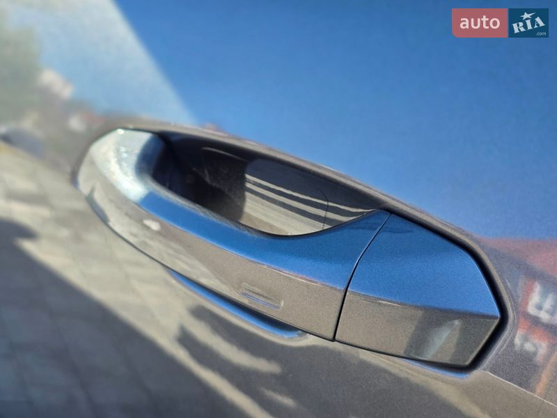 Внедорожник / Кроссовер Audi Q8 2019 в Ровно