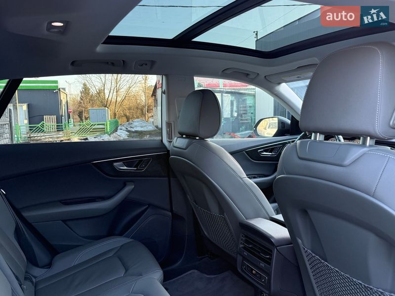 Позашляховик / Кросовер Audi Q8 2018 в Тернополі