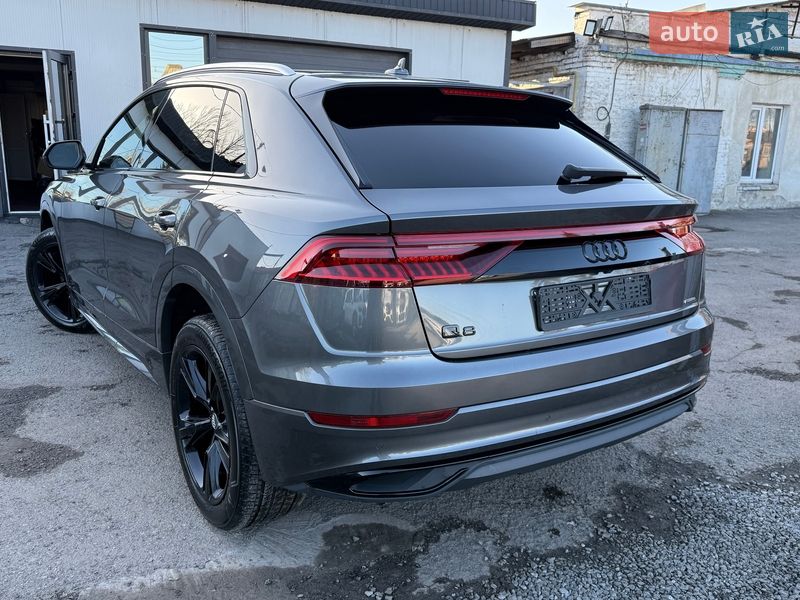 Позашляховик / Кросовер Audi Q8 2018 в Тернополі