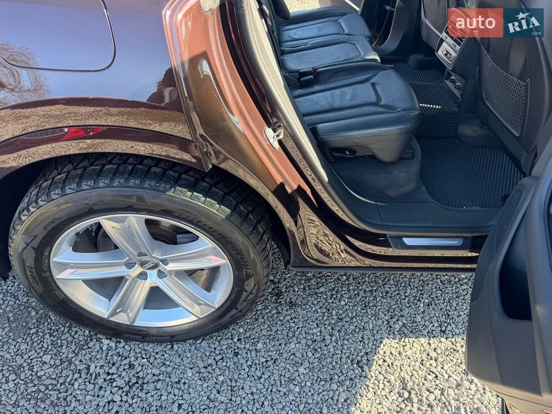 Позашляховик / Кросовер Audi Q8 2019 в Тернополі