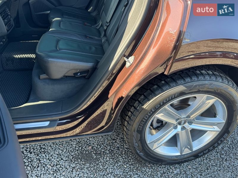 Позашляховик / Кросовер Audi Q8 2019 в Тернополі